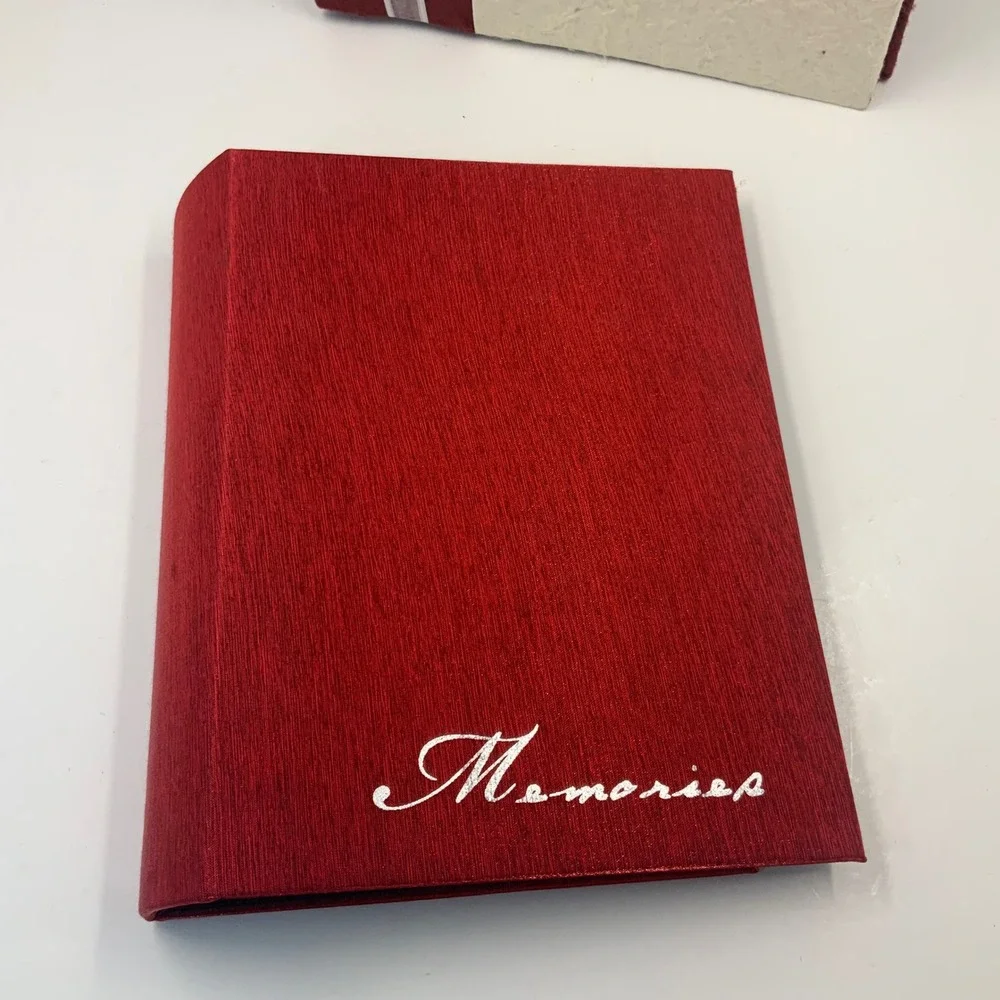 Set of 2 Photo Albums Red Memories Fabric & Paper Pressed Flowers 4x6